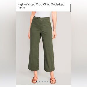 Old navy wide leg cropped chino